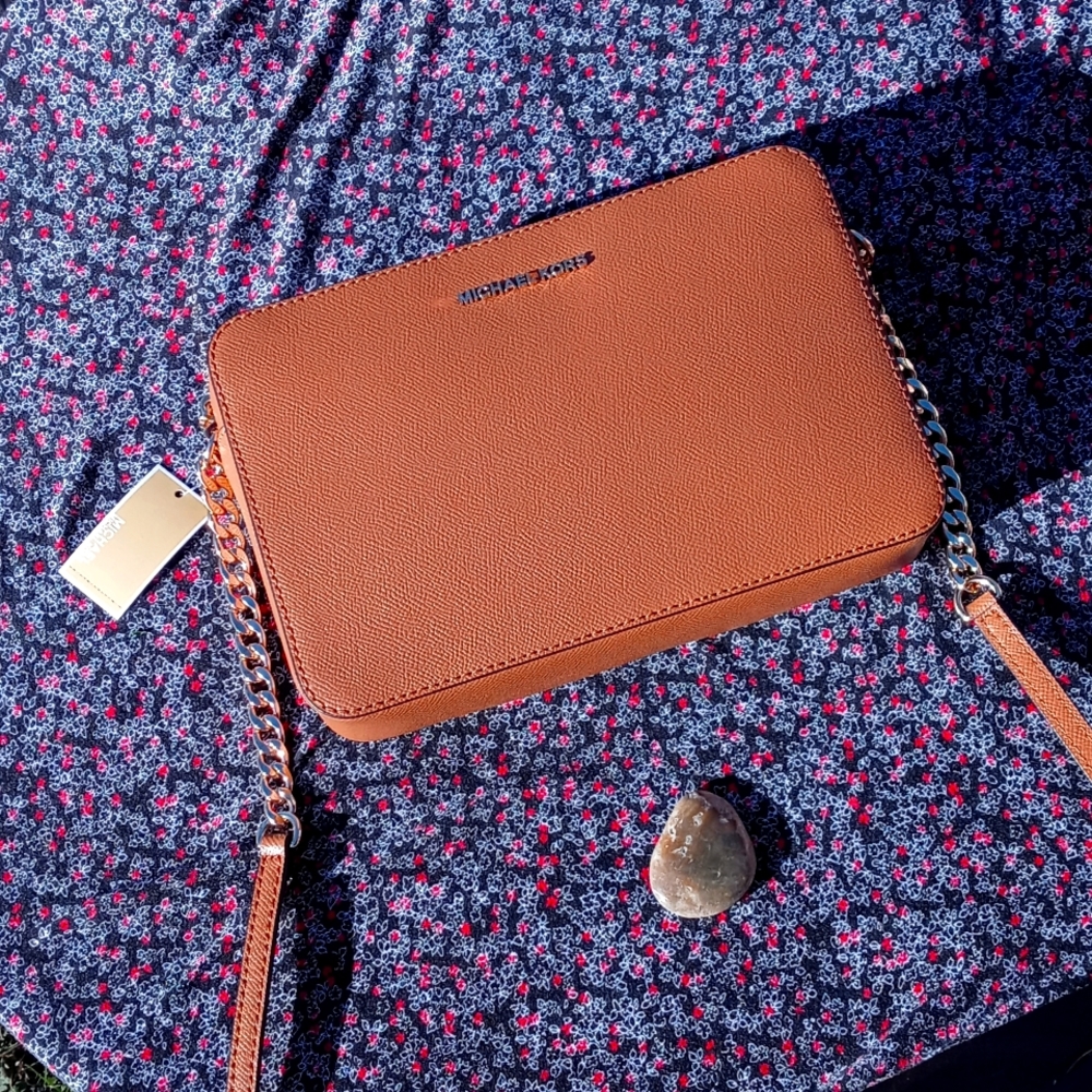 Michael Kors Pocket book
